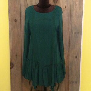 Womens scoop neck long sleeve crepe tunic